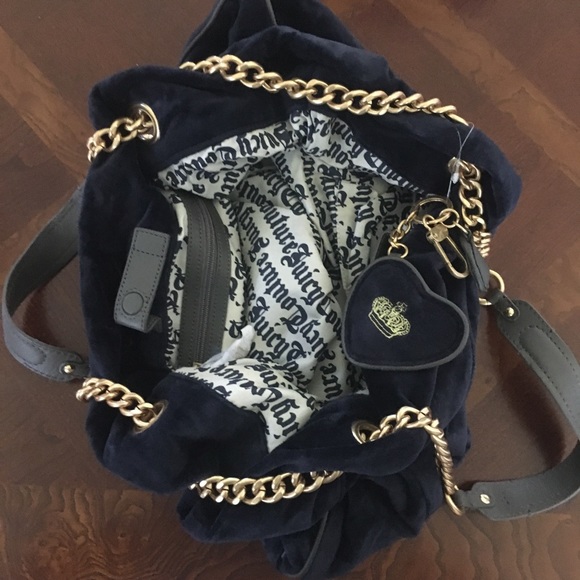 NEW! Juicy couture handbag with key chain! - Picture 4 of 7